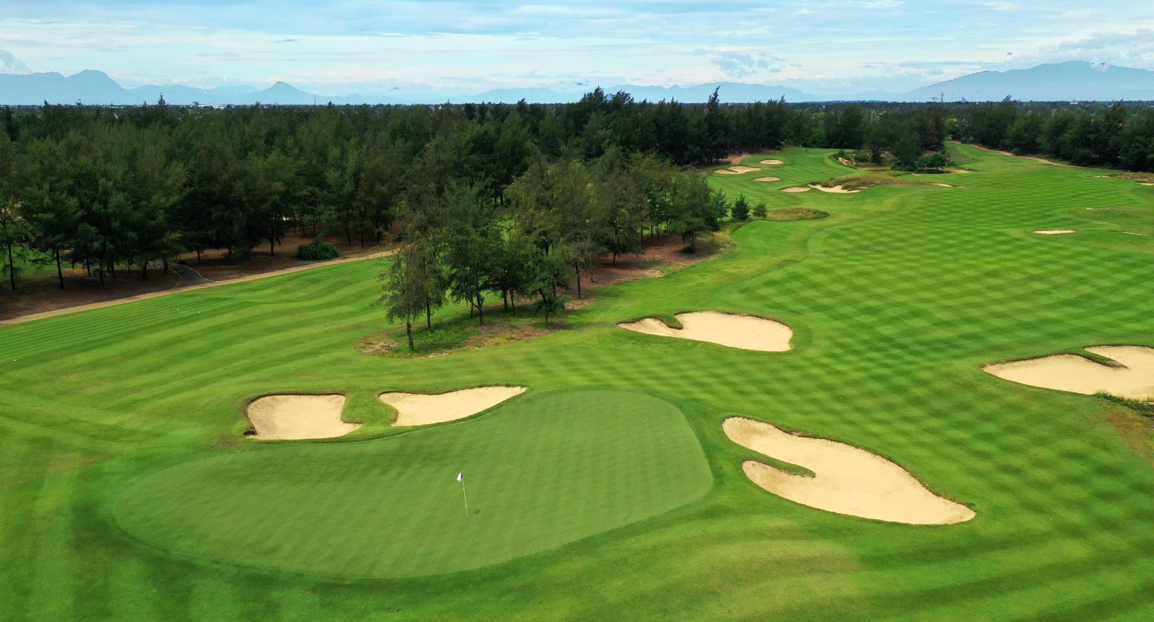 Price List and Promotions - Montgomerie Links